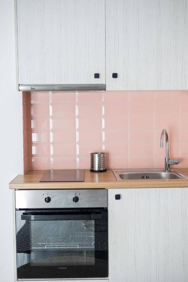 Appartamento Retropolitan Living Patras Esterno foto