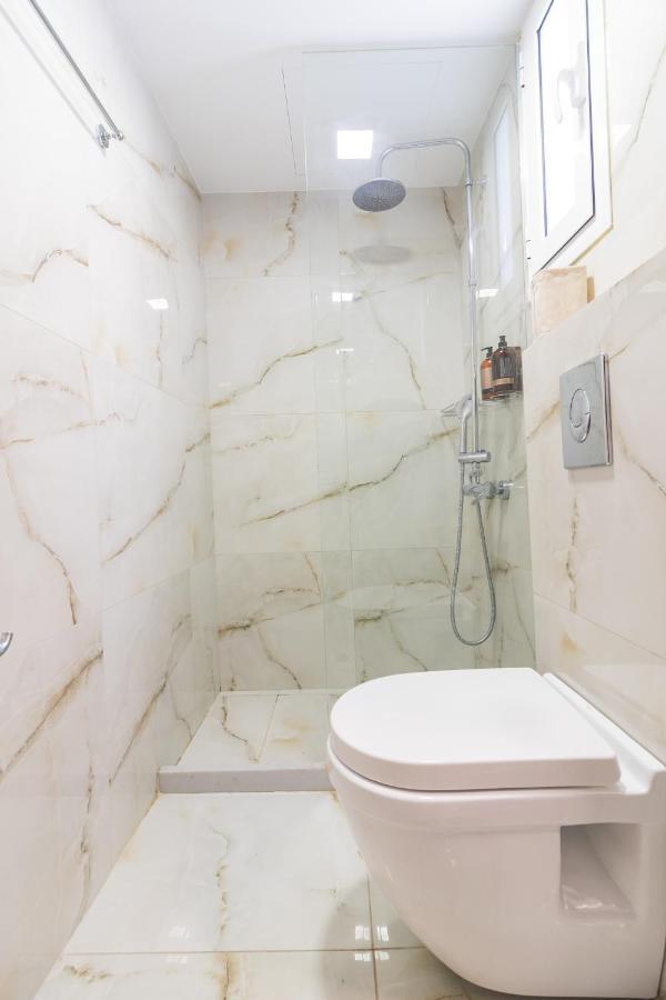 Appartamento Retropolitan Living Patras Esterno foto