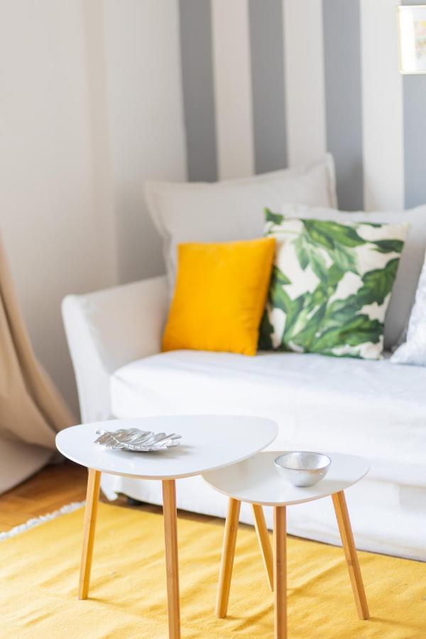 Appartamento Retropolitan Living Patras Esterno foto